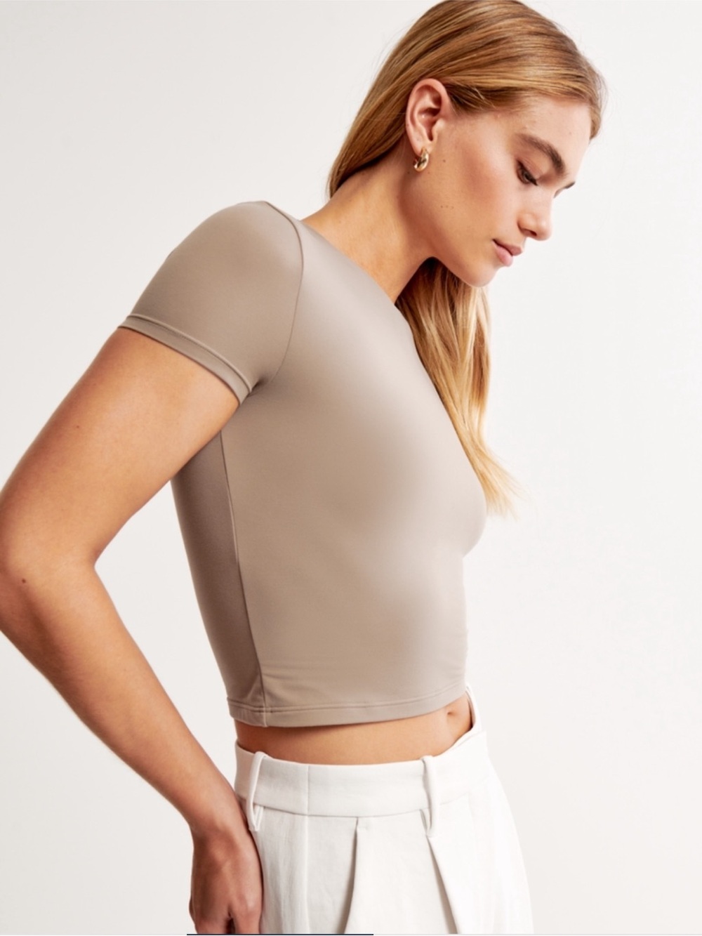A&F Soft Matte Seamless Baby Tee Taupe